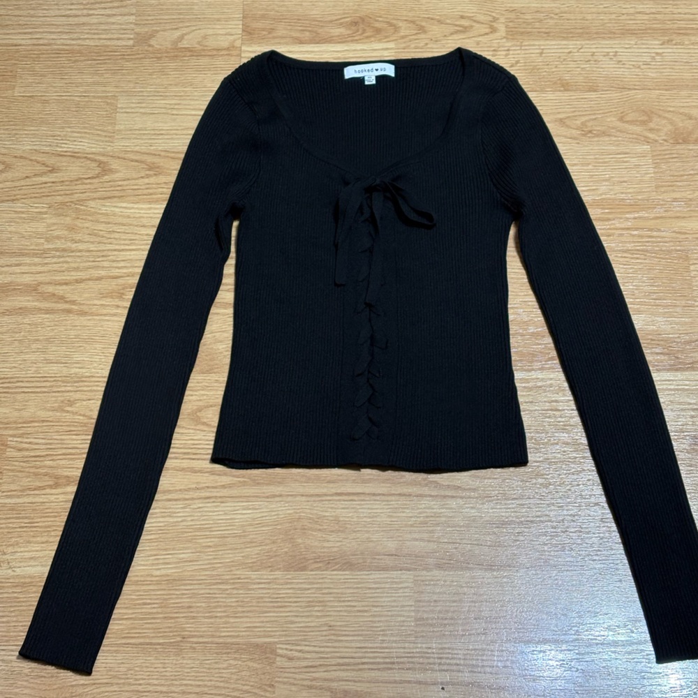 Black Ribbed Long Sleeve Sweater. Size xs EUC.